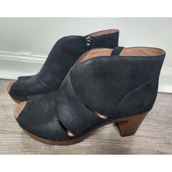 Dansko Women's Sz. 41Delphina Black Leather Peep-Toe Booties - Picture 1 of 8